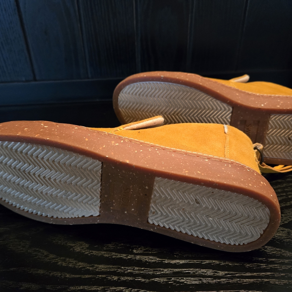 Toms Women's Chukka Boots - Mustard Yellow - Picture 4 of 5